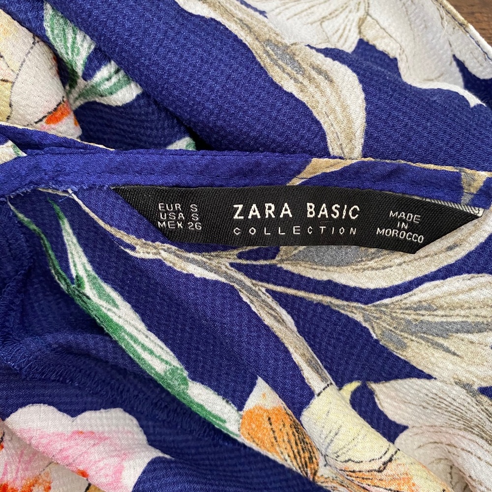 Zara Basic Floral Top - image 2